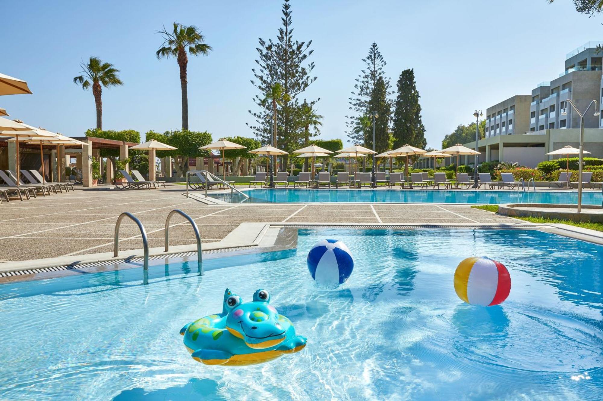 Sheraton Rhodes Resort Ixia  Buitenkant foto