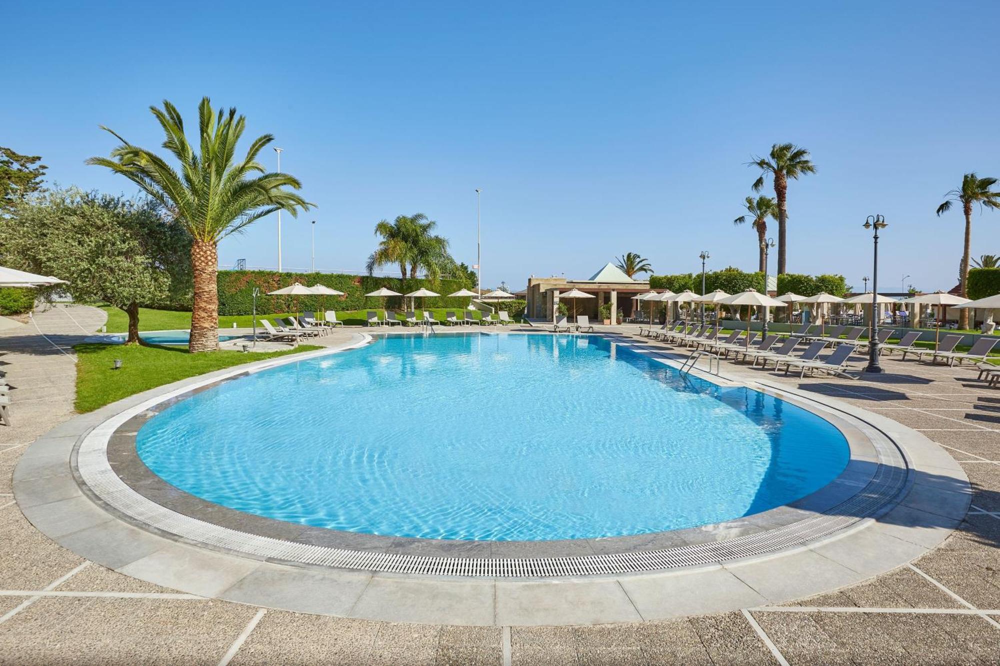 Sheraton Rhodes Resort Ixia  Buitenkant foto